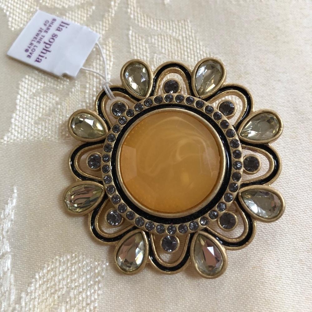 Lia Sophia Pin
